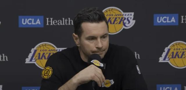 爱游戏体育app-雷迪克：我们的防守很糟糕 感觉内线根本没人