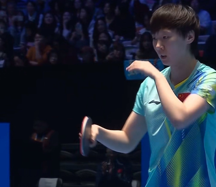 爱游戏体育app-11分钟速胜！王曼昱横扫穆罕默德，锁小组第一晋级淘汰赛！|比赛|发球|失误|亚洲杯|对手_新浪体育_新浪新闻