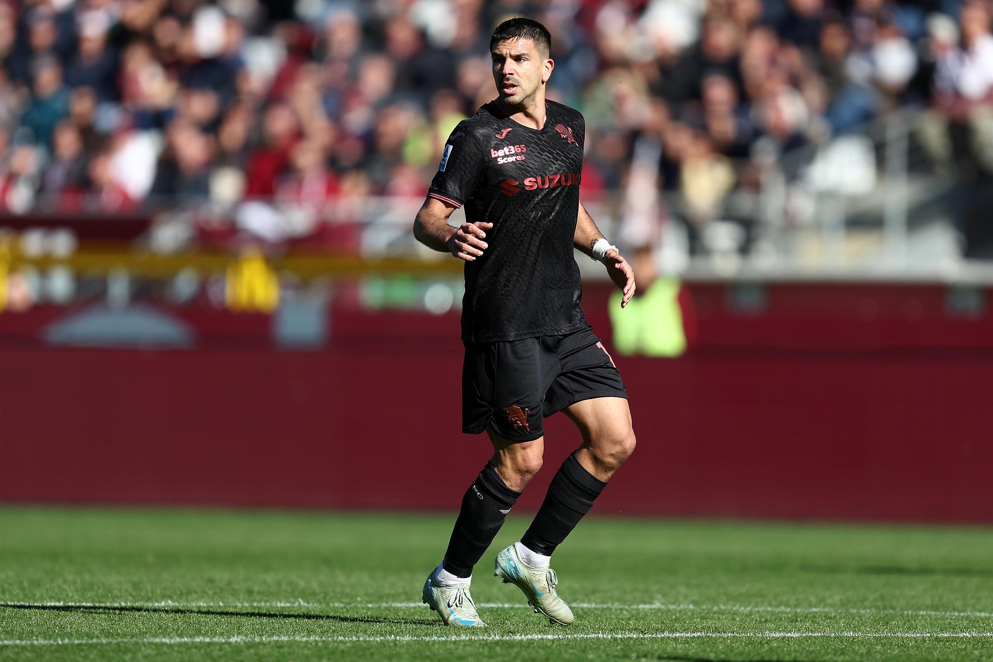 乐鱼体育app-西蒙尼努力恢复，都灵担忧：对阵科莫的状态